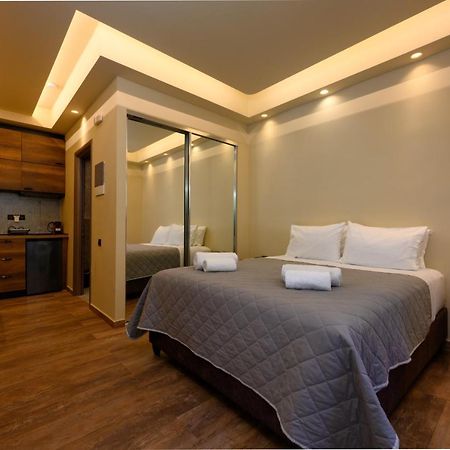 Seven Keys Luxury Suites Achílleion Extérieur photo