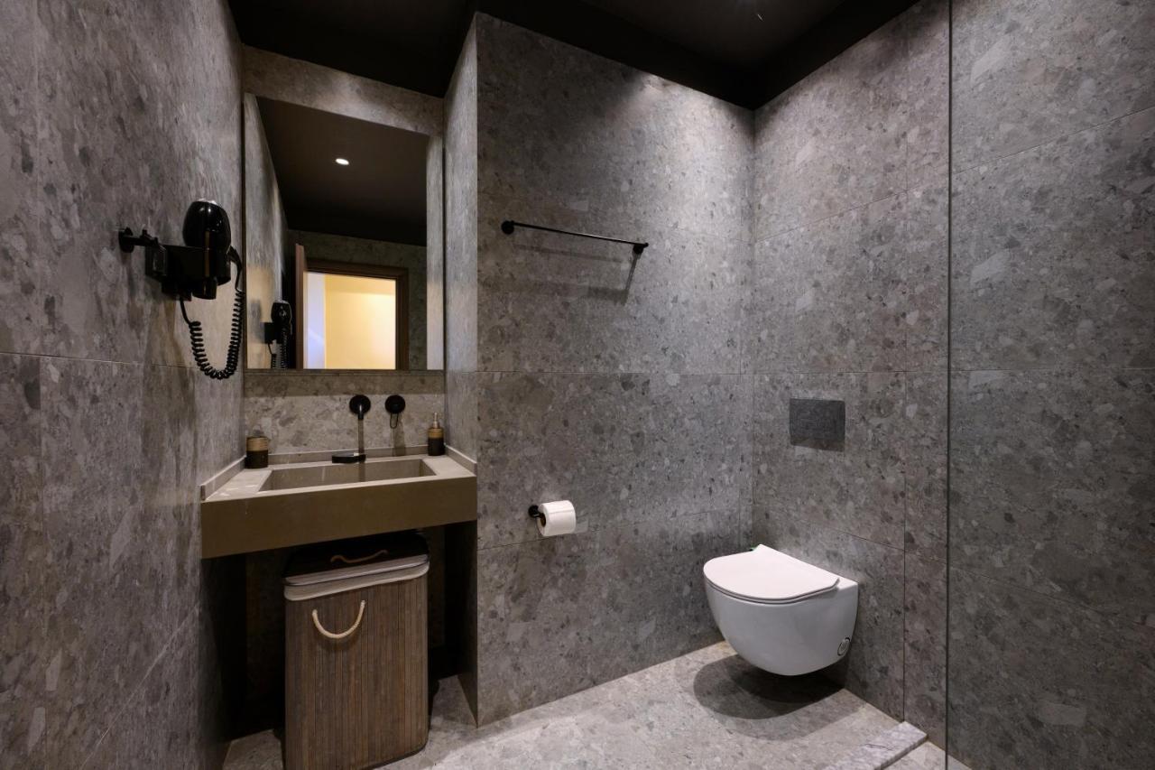 Seven Keys Luxury Suites Achílleion Extérieur photo